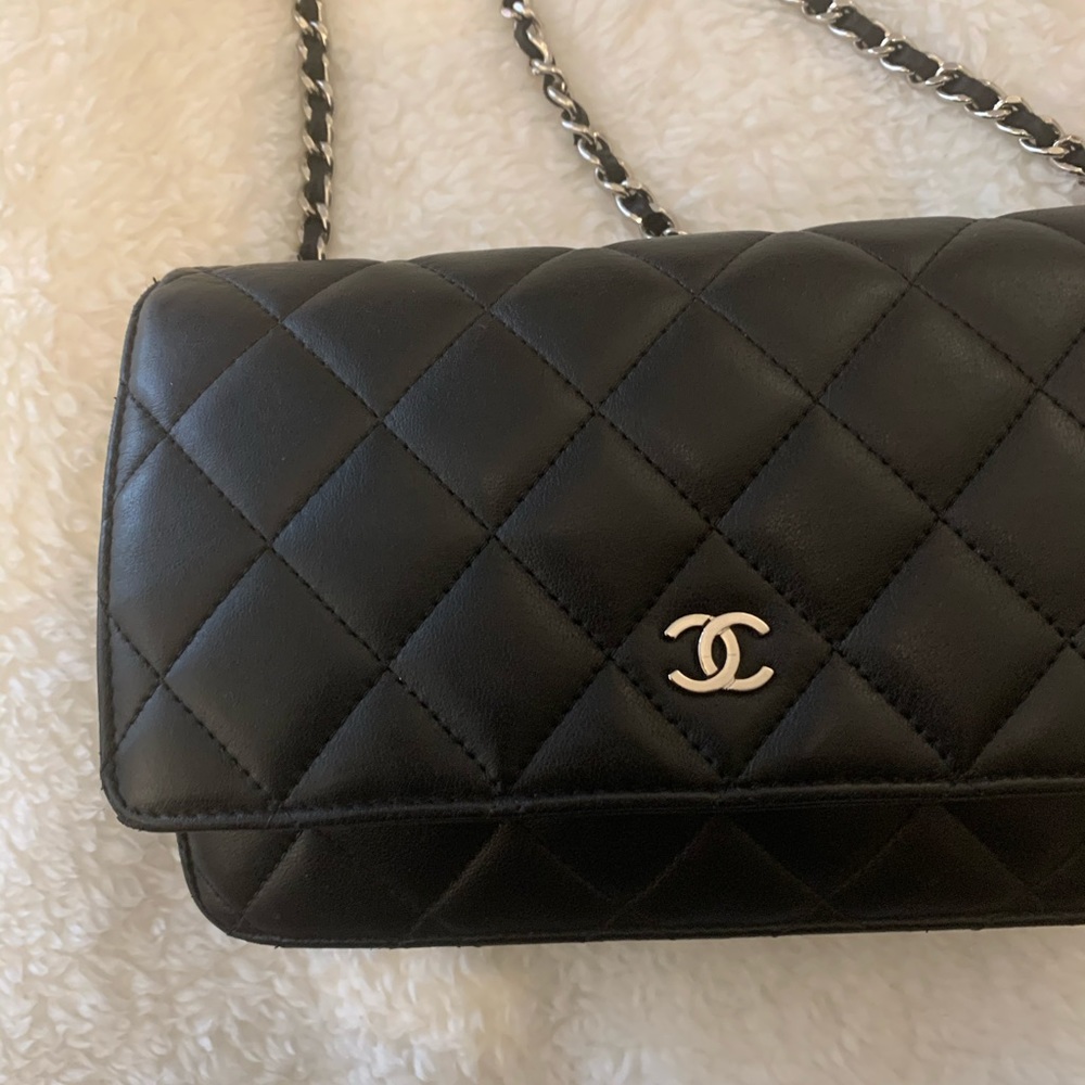 Authentic Chanel Wallet On Chain - Picture 3 of 10